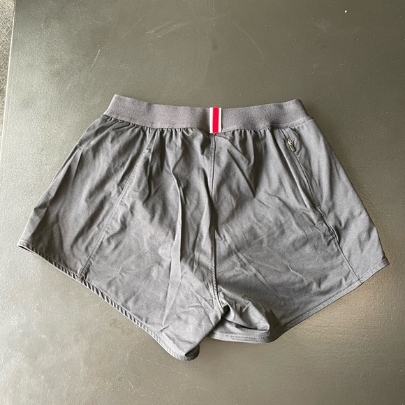 Tracksmith session shorts - Picture 2 of 4
